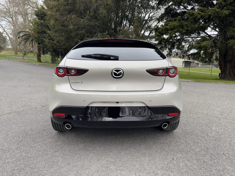 2026 Mazda 3 HOMURA 2.5L HATCH image 4