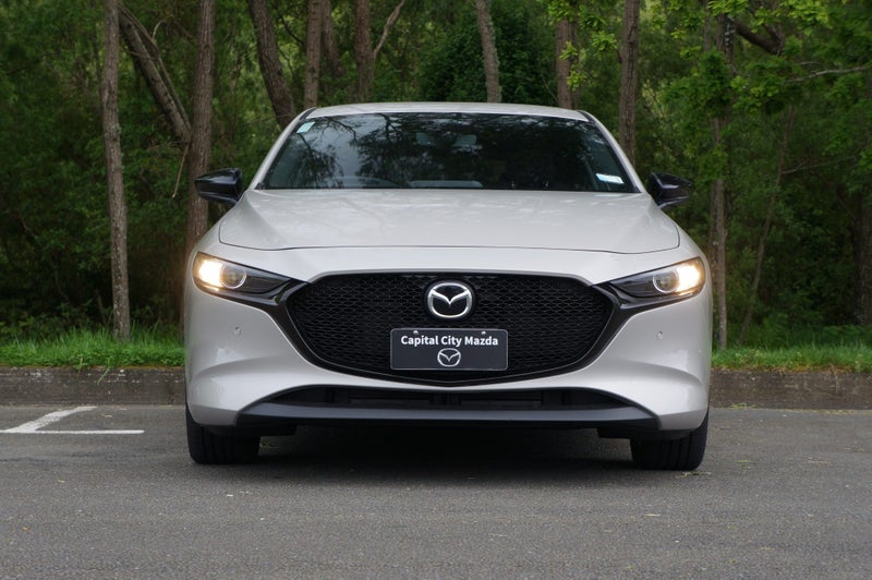 2026 Mazda 3 L HATCH 2.5 SP25 6AT image 2