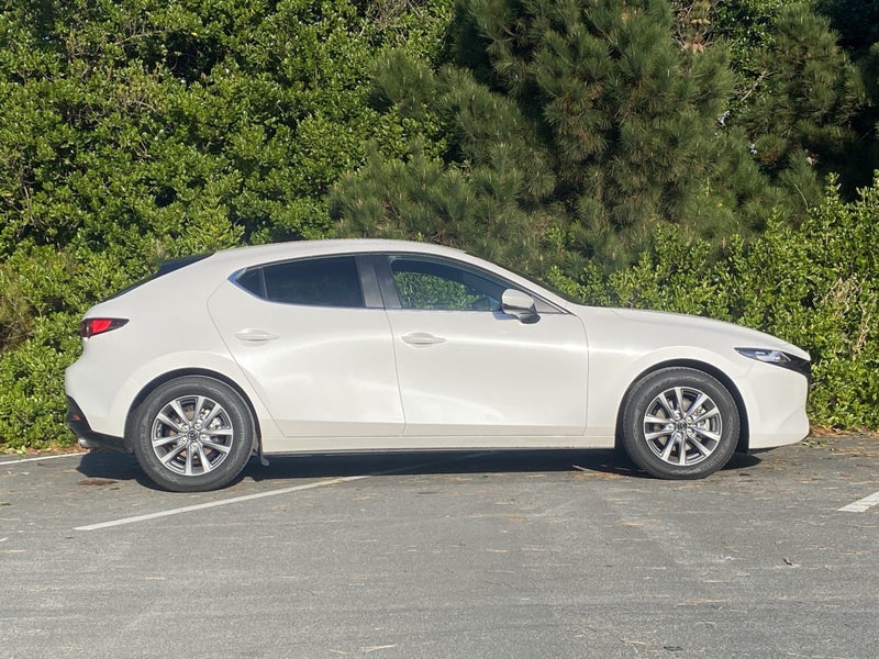 2026 Mazda 3 Mazda3 L 2.0Hatch GSX 6AT image 3