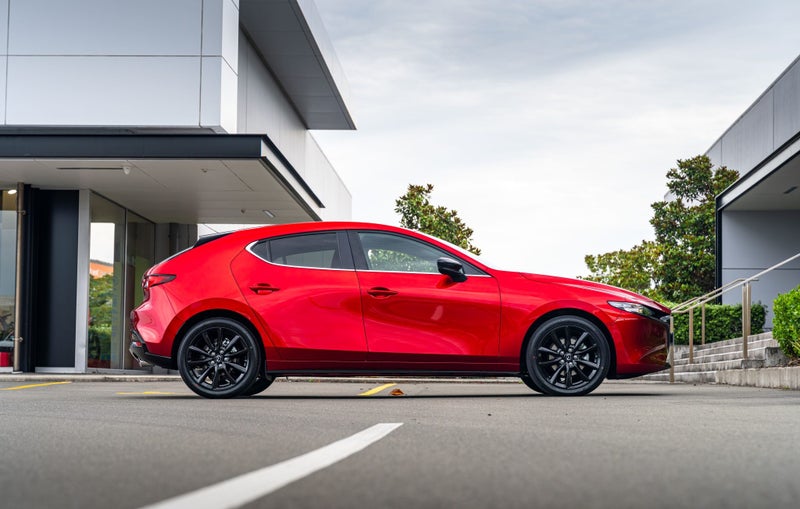 2026 Mazda 3 SP25 2.5L FWD Hatchback image 2