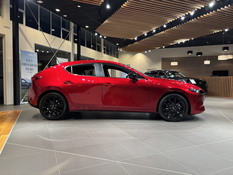 2026 Mazda 3 SP25 2.5L PETROL HATCH image 4