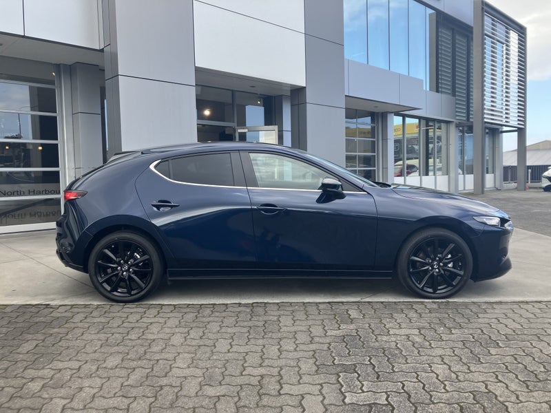 2026 Mazda 3 Sp25 2.5P/6At image 3