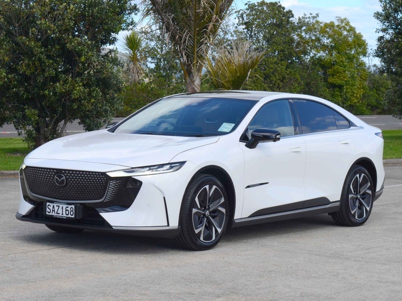 2026 Mazda 6e Takami image 3