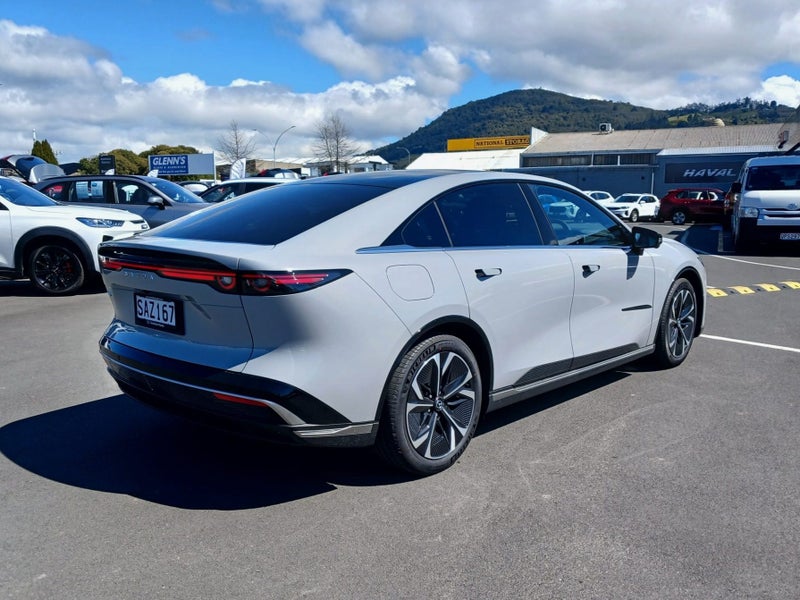 2026 Mazda 6e Takami image 4