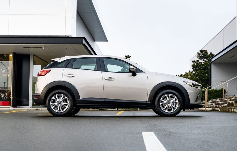 2026 Mazda CX-3 GLX 2.0 Automatic image 2