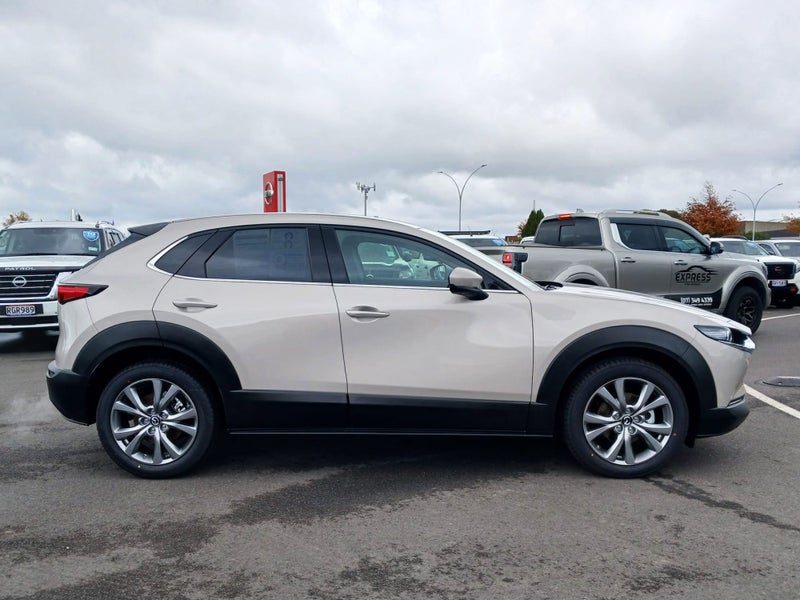 2026 Mazda CX-30 Ltd image 3