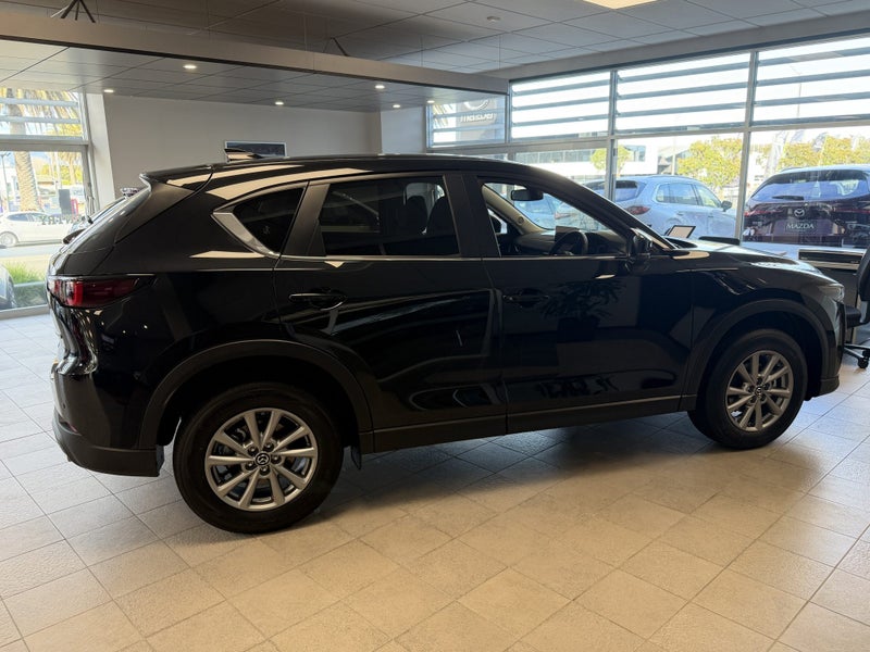 2026 Mazda CX-5 2.0L GSX FWD image 3