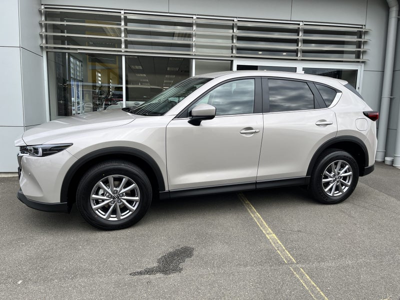 2026 Mazda CX-5 2.5L GSX AWD image 4