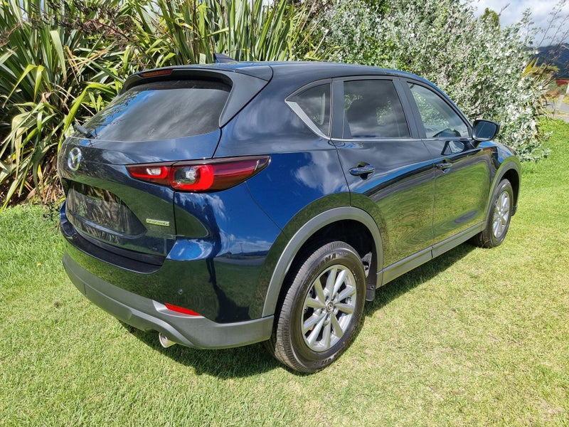 2026 Mazda CX-5 AWD 2.5L GSX 6AT P image 2