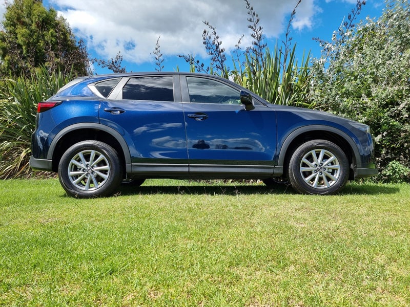 2026 Mazda CX-5 AWD 2.5L GSX 6AT P image 3