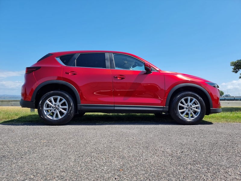 2026 Mazda CX-5 AWD 2.5L GSX 6AT P image 4
