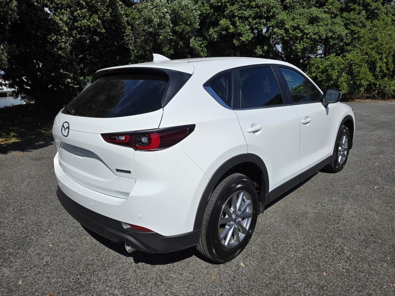 2026 Mazda CX-5 AWD 2.5L GSX 6AT P image 2