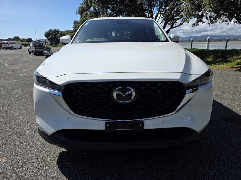 2026 Mazda CX-5 AWD 2.5L GSX 6AT P image 4
