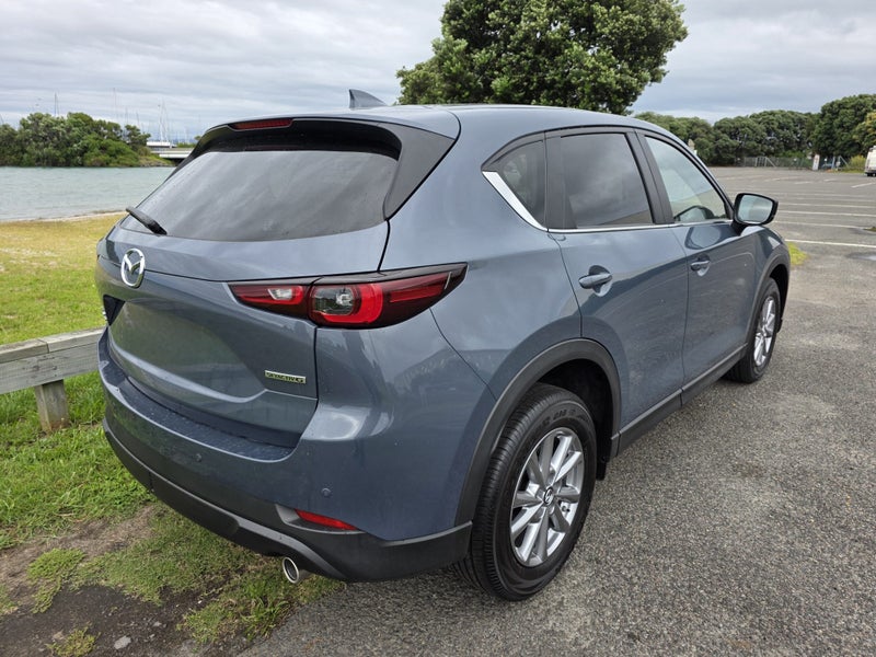 2026 Mazda CX-5 AWD 2.5L GSX 6AT P image 2