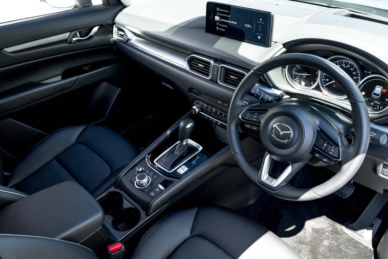 2026 Mazda CX-5 GSX AWD 2.5 Auto (M-Series) image 4