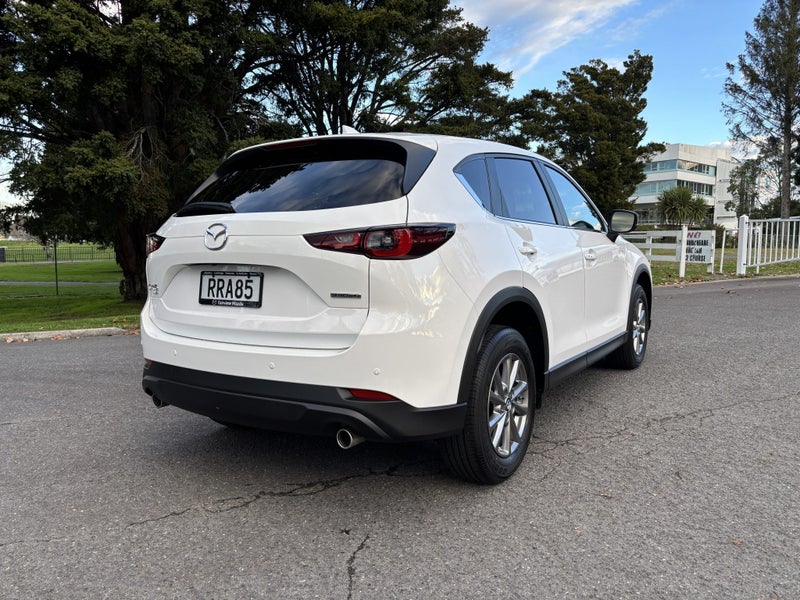 2026 Mazda CX-5 GSX AWD 2.5L PETROL image 5