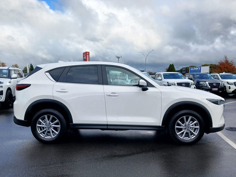 2026 Mazda CX-5 GSX AWD image 3