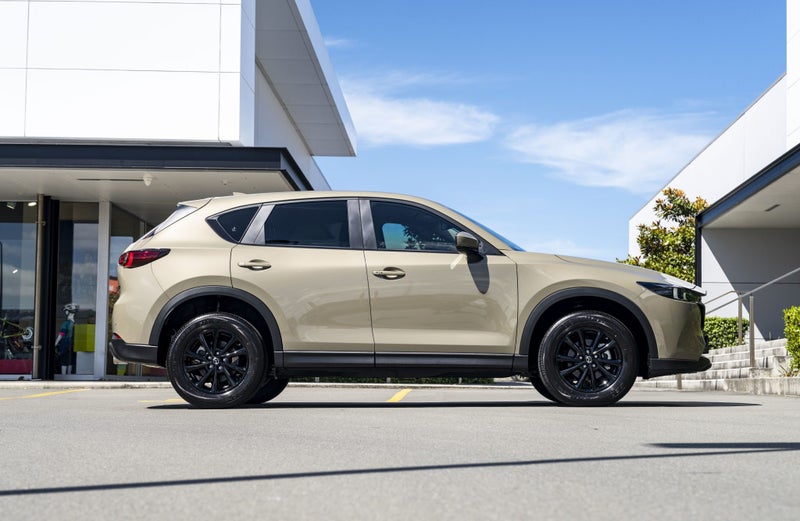 2026 Mazda CX-5 GSX BLACK EDITION AWD 6 SPEED image 3