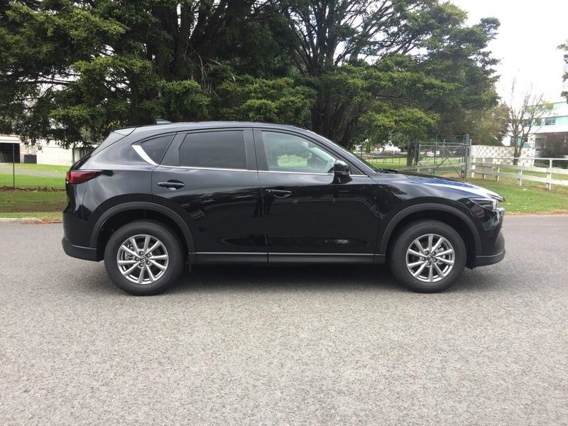 2026 Mazda CX-5 GSX FWD 2.0L PETROL image 3