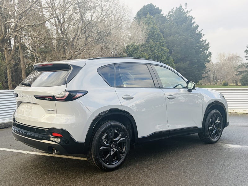 2026 Mazda CX-5 Homura image 2
