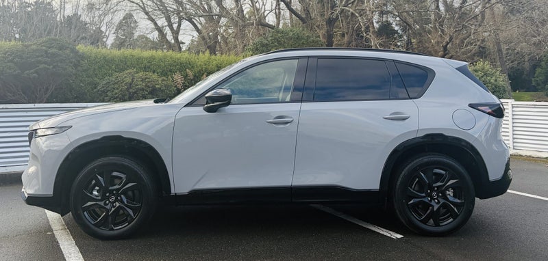 2026 Mazda CX-5 Homura image 3