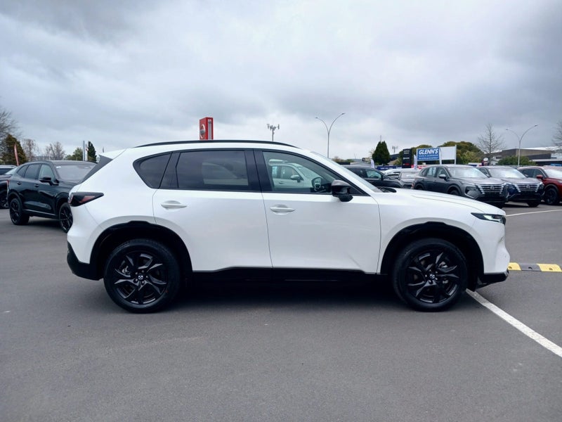 2026 Mazda CX-5 Homura image 3