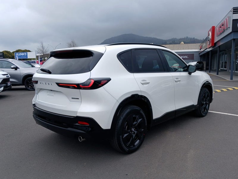 2026 Mazda CX-5 Homura image 4