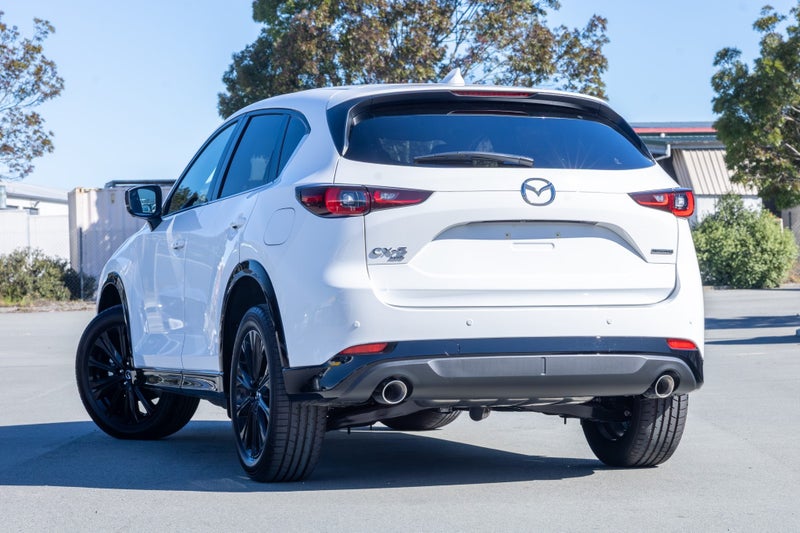 2026 Mazda CX-5 Limited 2.5L AWD image 4