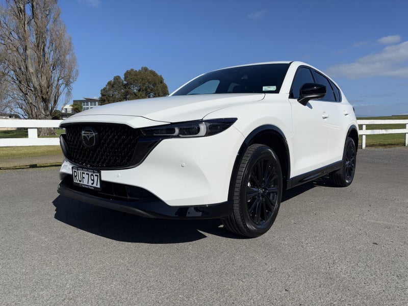 2026 Mazda CX-5 LIMITED AWD 2.5L PETROL image 3