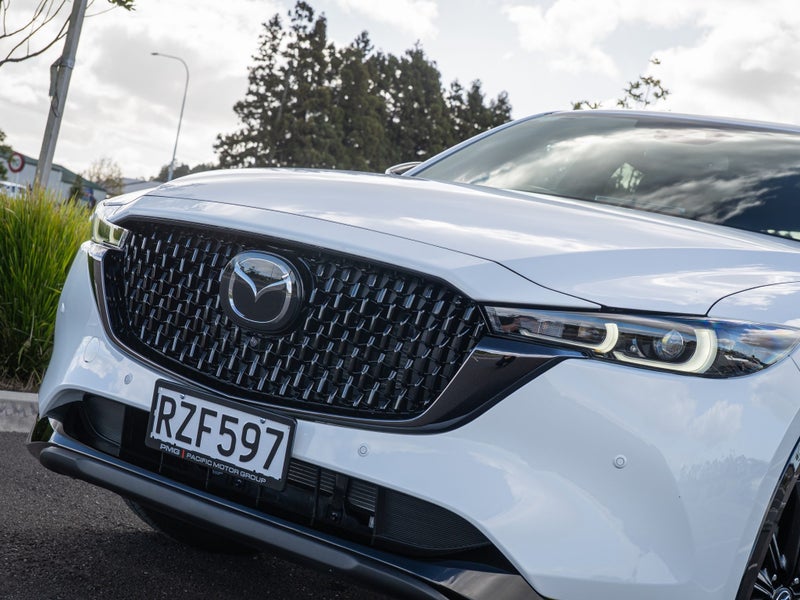 2026 Mazda CX-5 LTD 2.5L AWD image 3