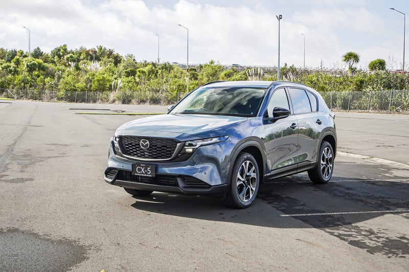 2026 Mazda CX-5 SP AWD image 3