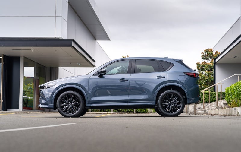 2026 Mazda CX-5 TAKAMI AWD TURBO BLACK EDITION image 2