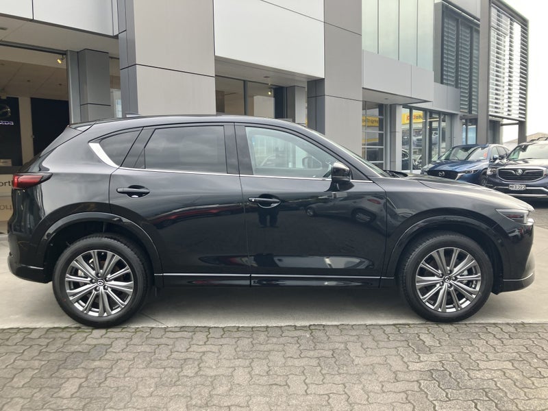 2026 Mazda CX-5 Takami Ptr 2.5Pt/4Wd image 3