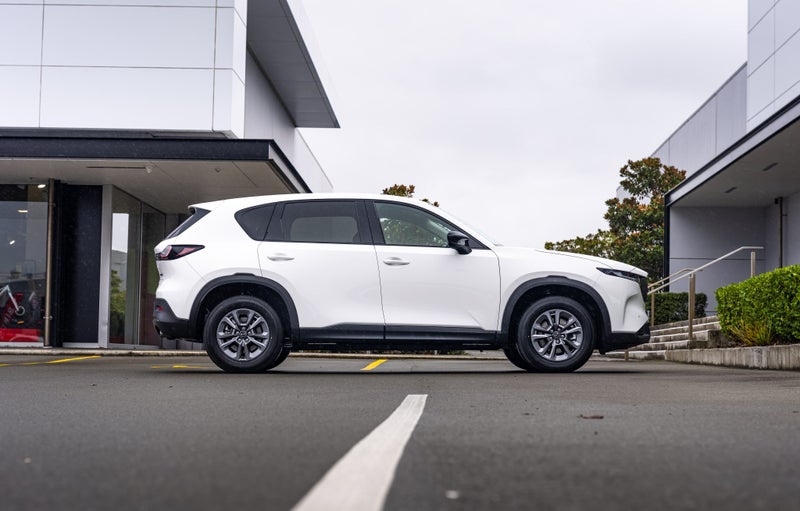 2026 Mazda CX-5 TOURING 2.5 AWD (N-Series) image 4