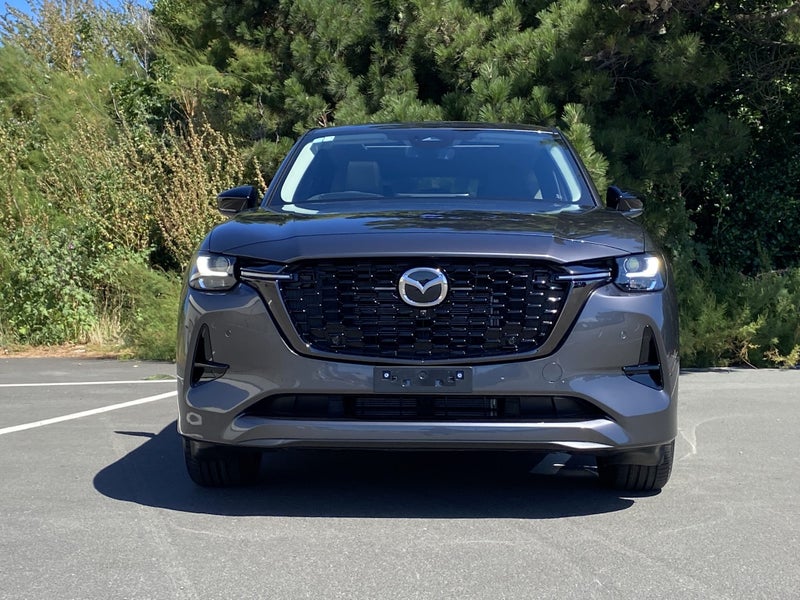 2026 Mazda CX-60 AWD 3.3L Homura 8AT M Hybrid image 3