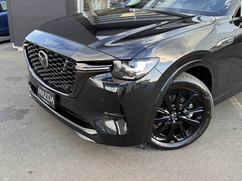 2026 Mazda CX-60 AWD 3.3L Homura 8AT M Hybrid image 3