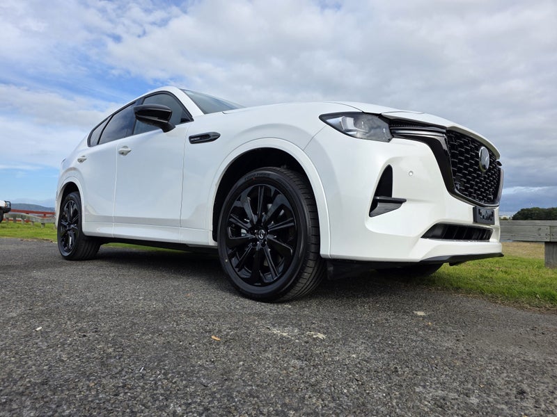 2026 Mazda CX-60 AWD HOMURA 3.3L 8AT HYBRID image 4