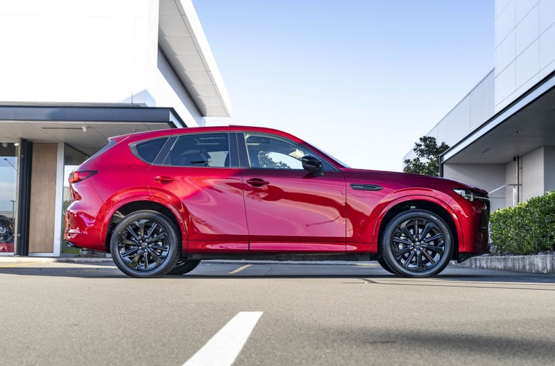 2026 Mazda CX-60 HOMURA 3.3L HYBRID 8 Speed image 3
