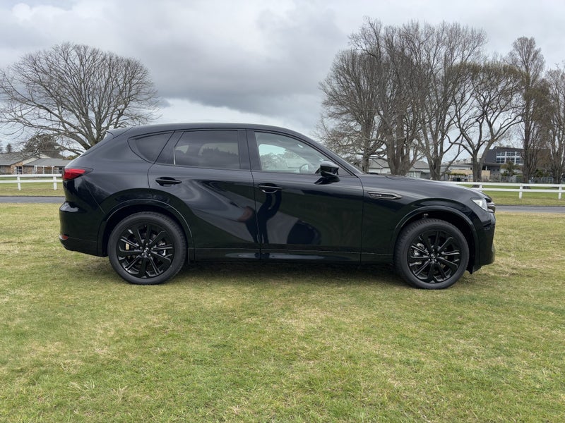 2026 Mazda CX-60 TAKAMI KURO AWD 3.3L HYBRID image 2