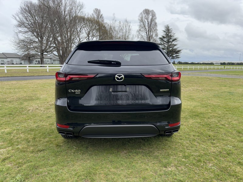 2026 Mazda CX-60 TAKAMI KURO AWD 3.3L HYBRID image 4