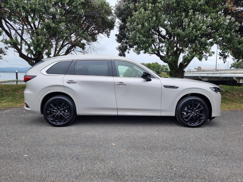2026 Mazda CX-80 3.3 AWD Turbo Petrol Hybrid SP image 4