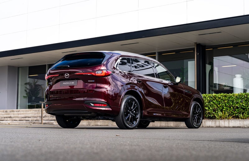 2026 Mazda CX-80 HOMURA 2.5L PHEV 8 Speed AWD image 4