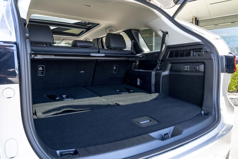 2026 Mazda CX-80 HOMURA 2.5L PHEV 8 Speed AWD image 5