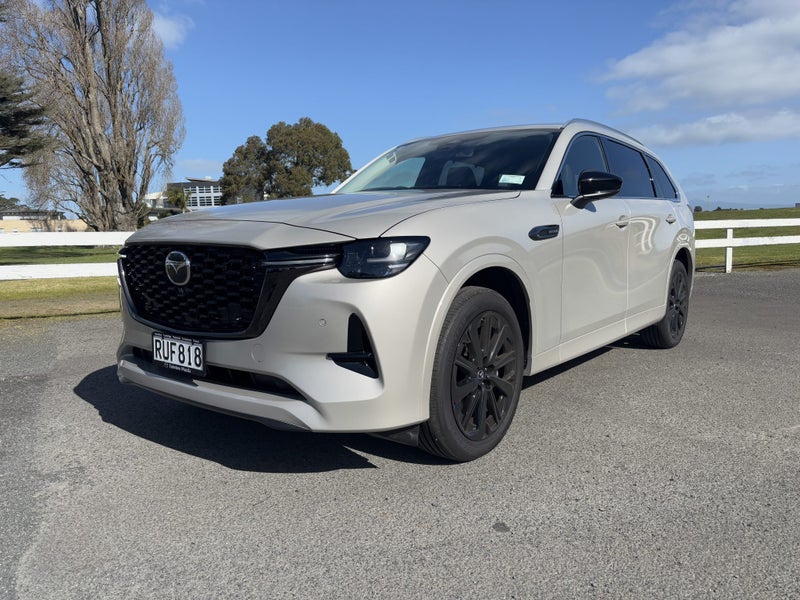 2026 Mazda CX-80 HOMURA AWD 3.3L HYBRID image 3