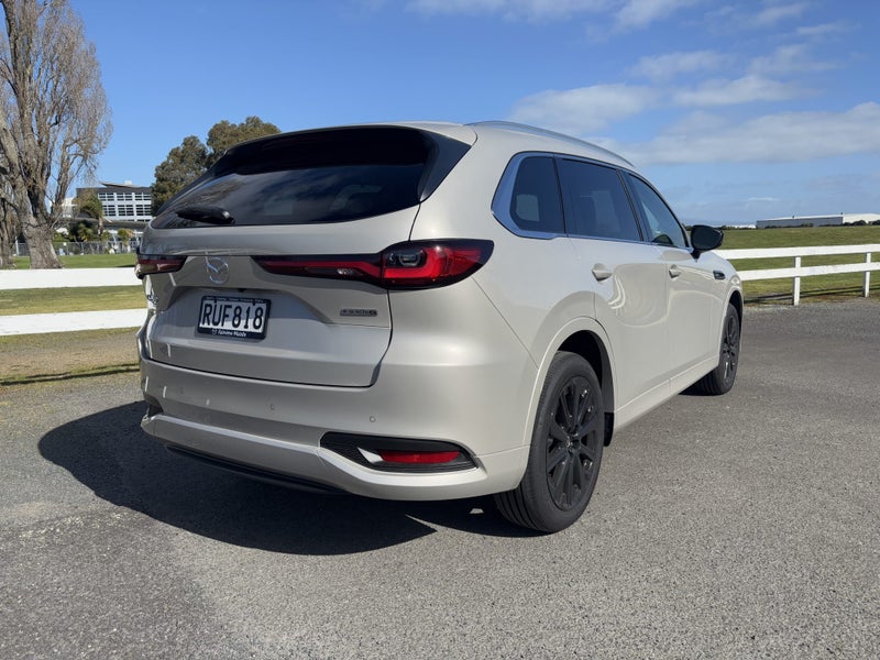 2026 Mazda CX-80 HOMURA AWD 3.3L HYBRID image 5