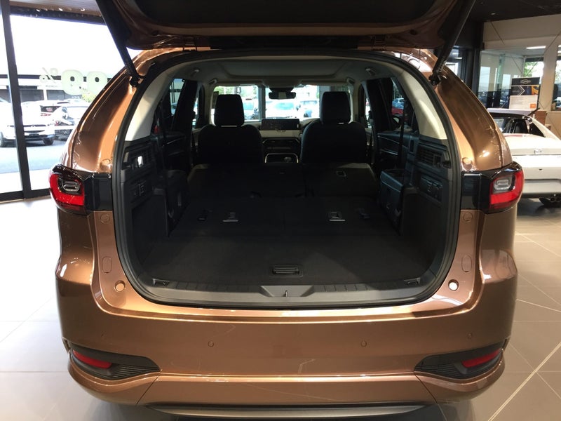 2026 Mazda CX-80 HOMURA AWD PHEV image 5