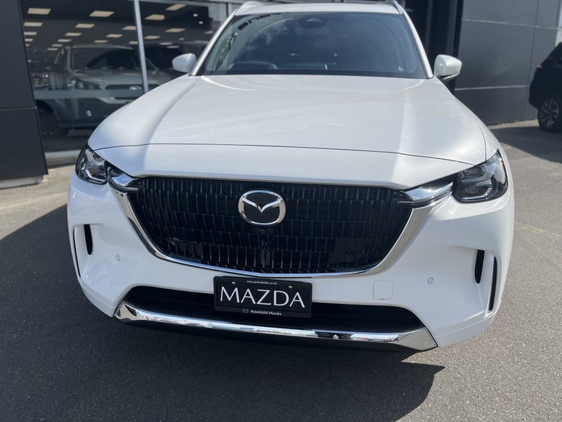2026 Mazda CX-90 AWD 3.3L Takami 8AT M Hybrid image 2