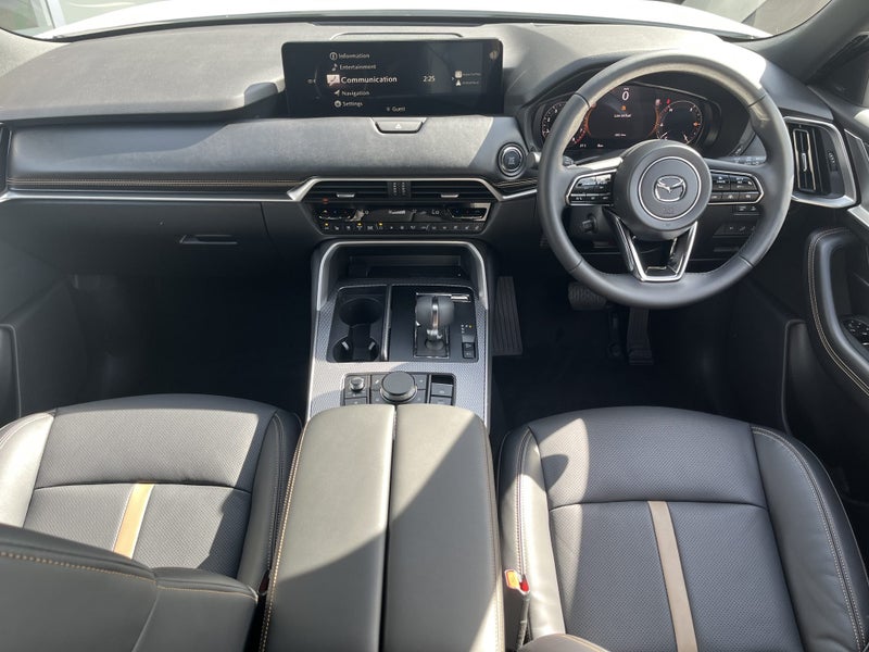 2026 Mazda CX-90 AWD 3.3L Takami 8AT M Hybrid image 5