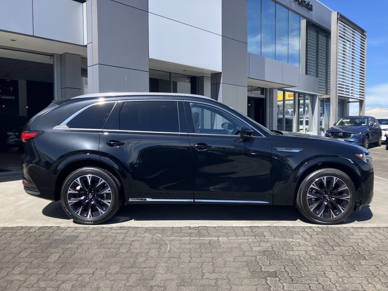 2026 Mazda CX-90 Takami 3.3Pmht/4Wd image 3