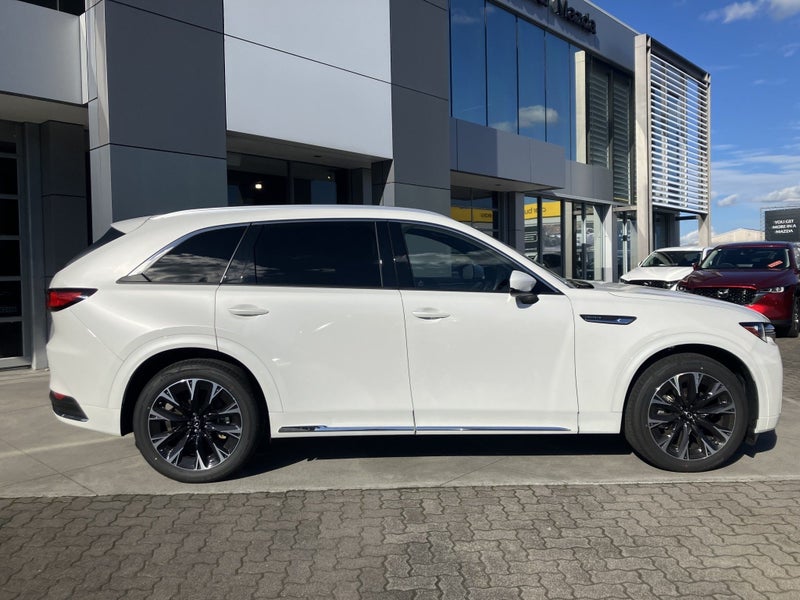 2026 Mazda CX-90 Takami 3.3Pmht/4Wd image 3